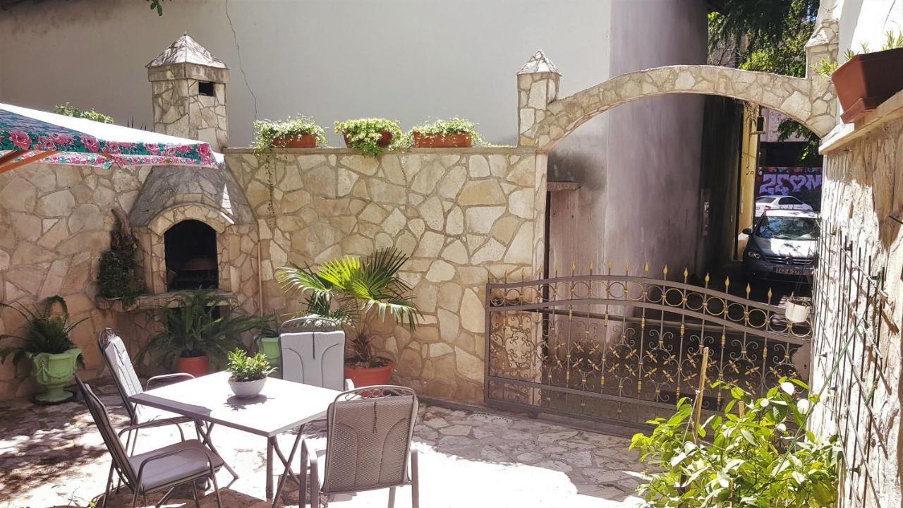 Sun'S Ray Apartment Mostar Buitenkant foto